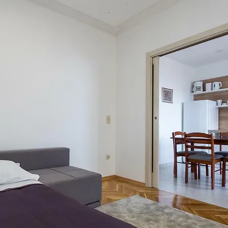 Bruna Apartment *