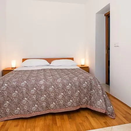 Bruna Apartment