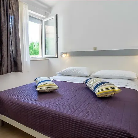 Bruna Apartment *